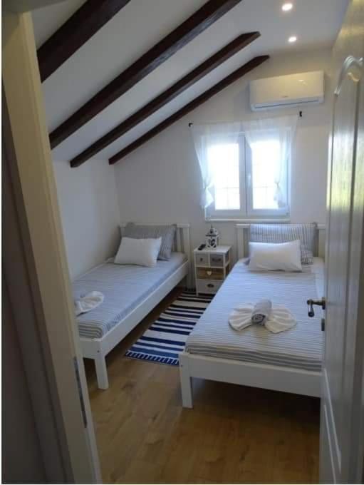Villa Venkin Dvor Novaglia Esterno foto